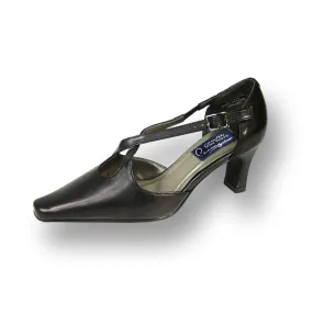 PEERAGE Liza Women's Wide Width Leather Pumps