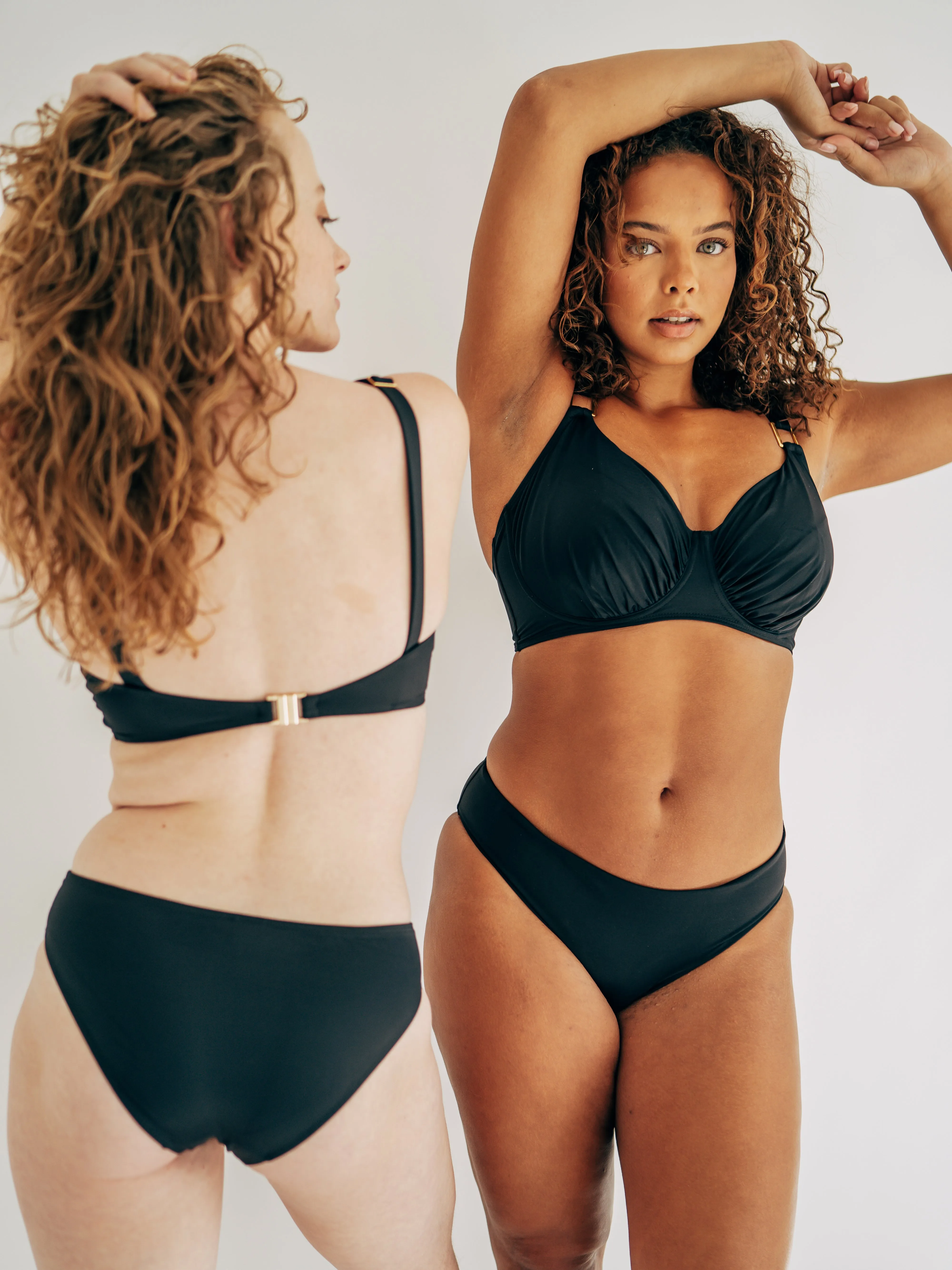 SECRET SUPPORT DD  Full Cup Bikini Top Black